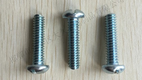 為什么德國(guó)工人擰六角螺栓擰三圈回半圈？